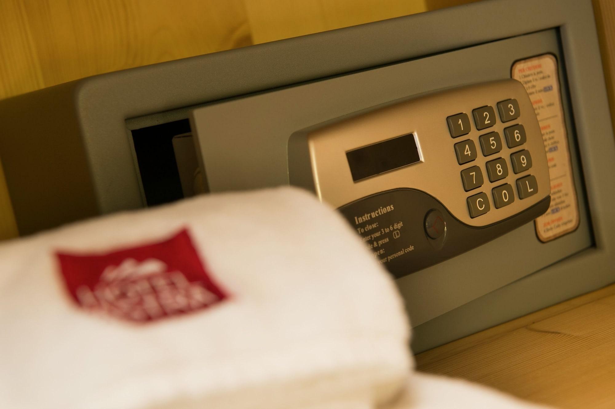 Hotel Astra Livigno Eksteriør bilde