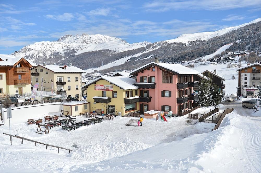 Hotel Astra Livigno Eksteriør bilde