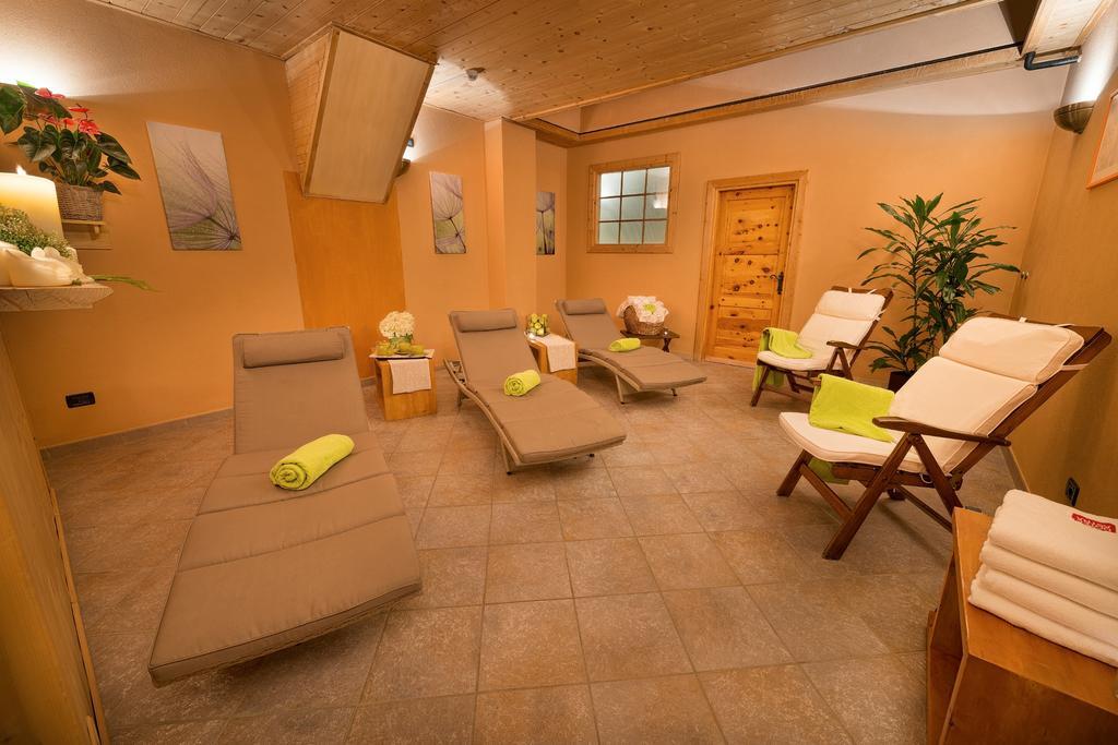 Hotel Astra Livigno Eksteriør bilde